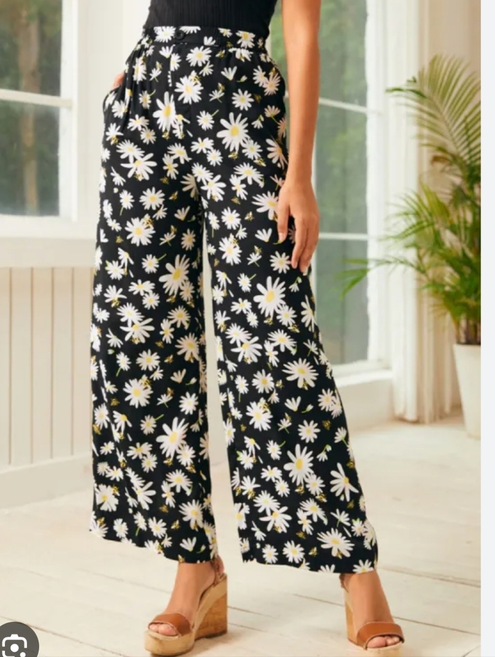 NWT ModCloth Sunbeam Seeker Cropped Pants Size Large